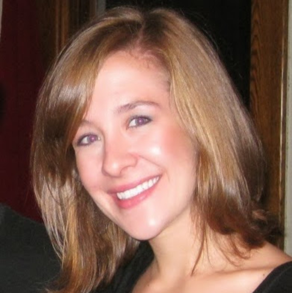 Meet your Posher, Hilary